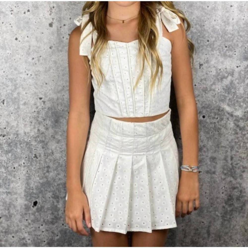 NEW IF SO eyelet pleated skirt in white